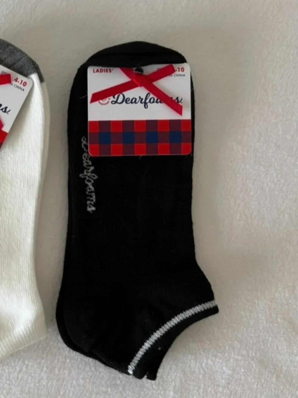 NWT - Dearfoams - 3 Pk - Ultimate No Show Socks - Black, White, Gray, Striped
